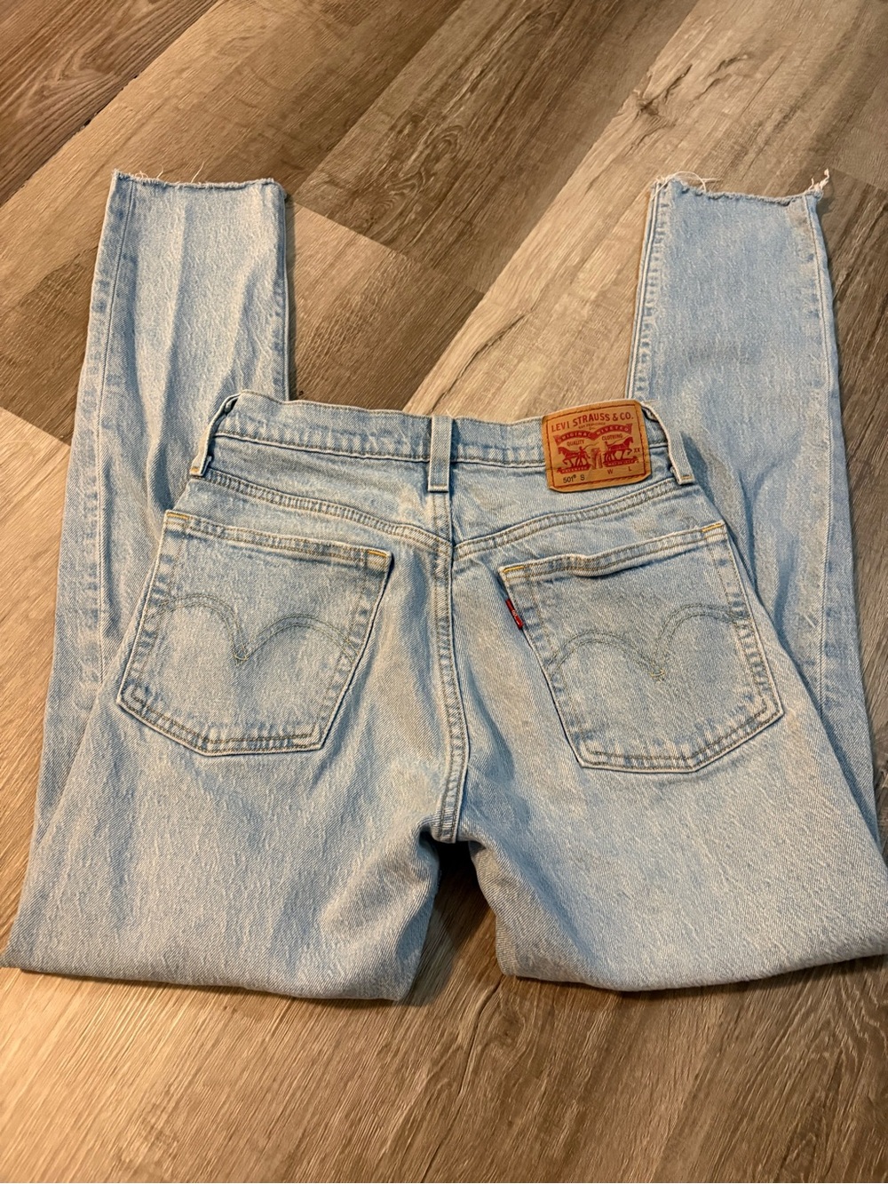 Levi's Women's Pale Blue High-Rise Straight Jeans